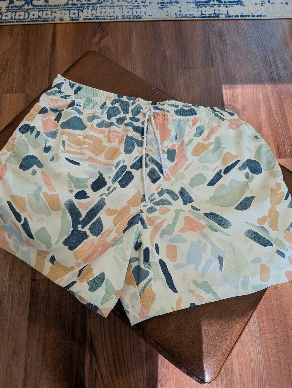 Abercrombie Men's Lined Swim Trunks 5.5"